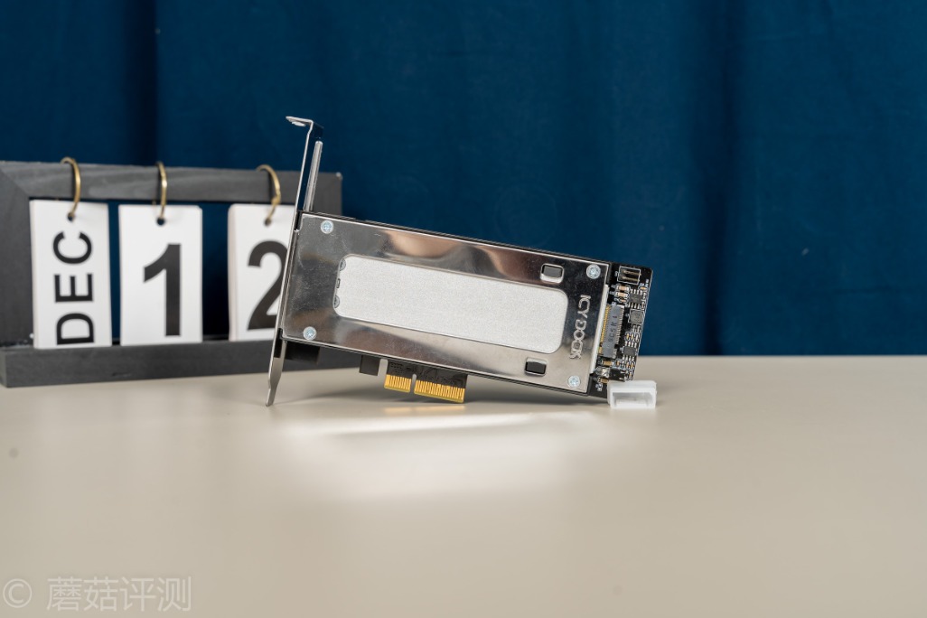 方便插拔，探索更多使用可能、ICYDock硬盘抽取盒PCI转M2评测