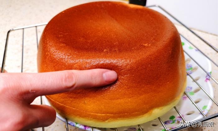 不用烤箱和电饭煲做蛋糕简单教程,如何做蛋糕不用电饭煲也不用烤箱