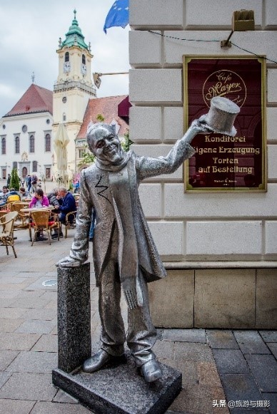 世界上拥有三个唯一的首都国家,全球唯一一个有两个首都的国家