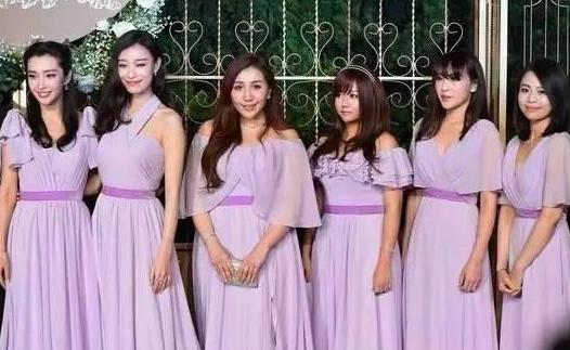 阿娇当伴娘的粉色伴娘礼服,阿娇粉色裙伴娘裙