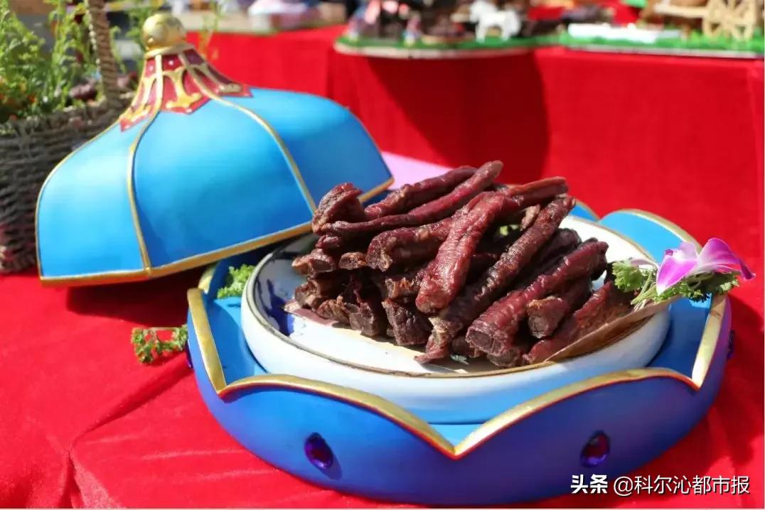 通辽百人同制牛肉干创大世界基尼斯纪录