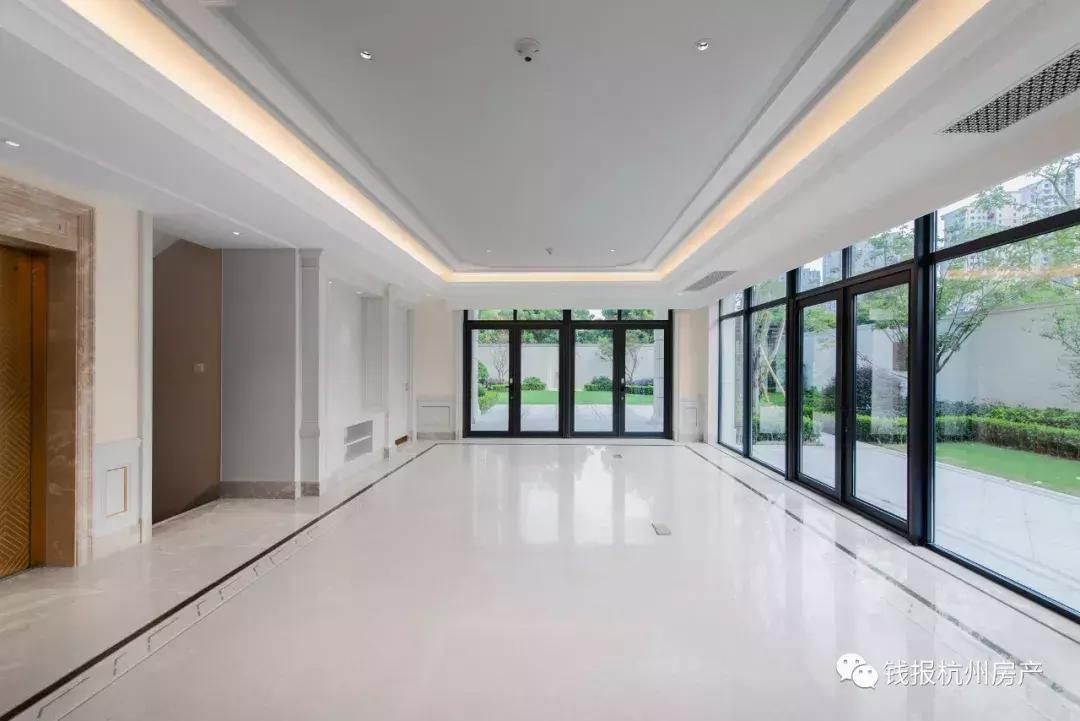 柳岸晓风看房,绿城柳岸晓风高层