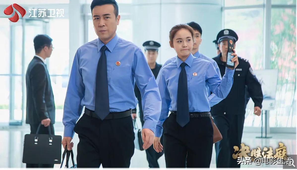 收视第二！被称大陆法律题材剧的先锋，但《决胜法庭》优缺点明显