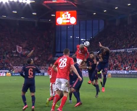 「深度评论」冬歇之后硬仗之前聊聊最近半个月拜仁的攻与防