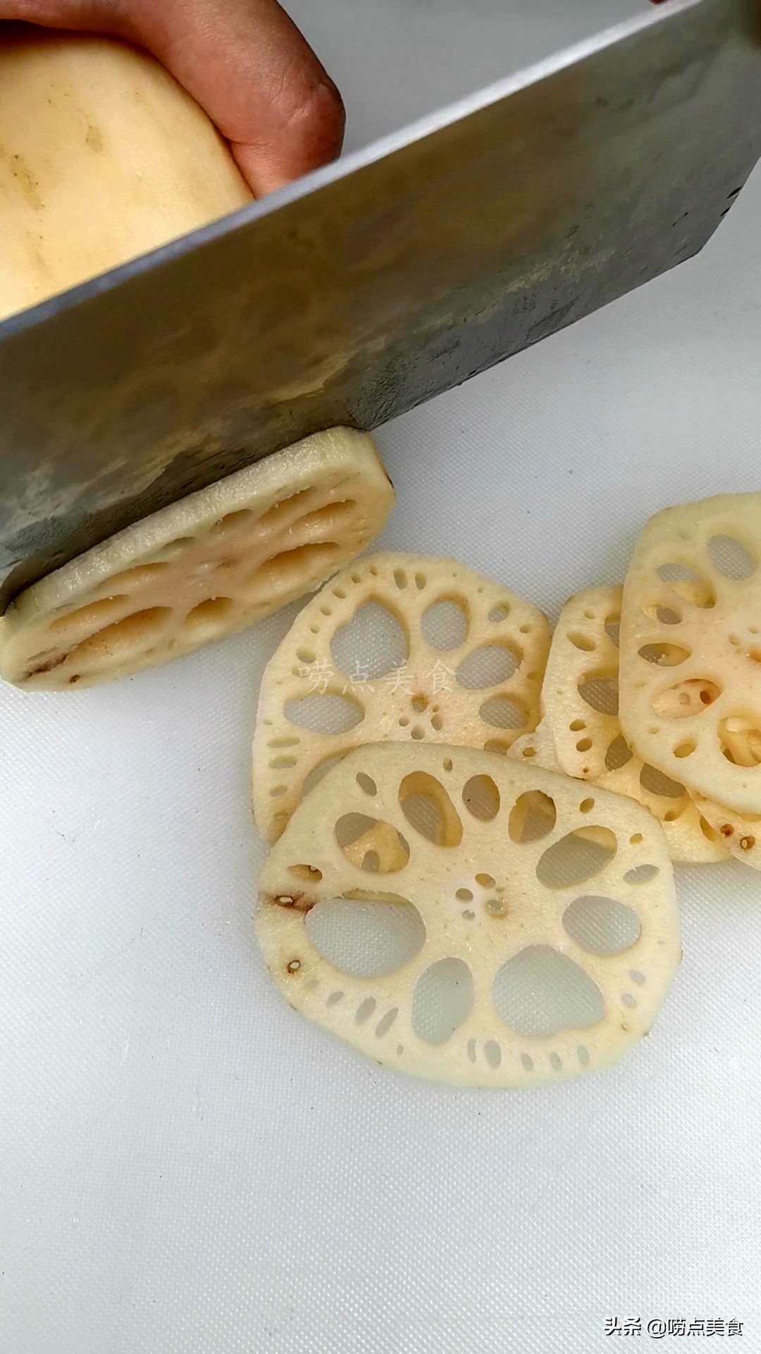 舌尖导演陈晓卿小龙虾,舌尖上的水煎包做法