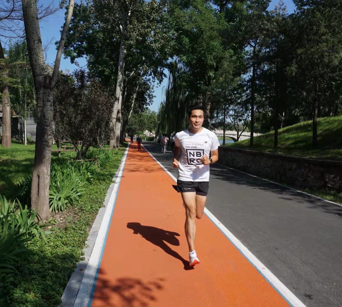 nbfuelcellrcelitev2跑鞋真实测评,nb高颜值复古跑鞋