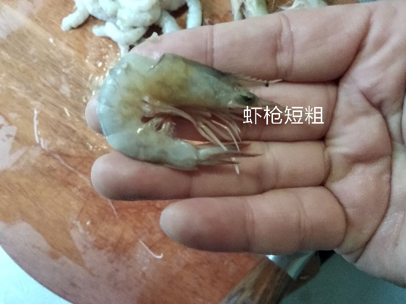 虾肉丸子冷水还是热水下锅煮,煮虾的正确方法是冷水还是热水