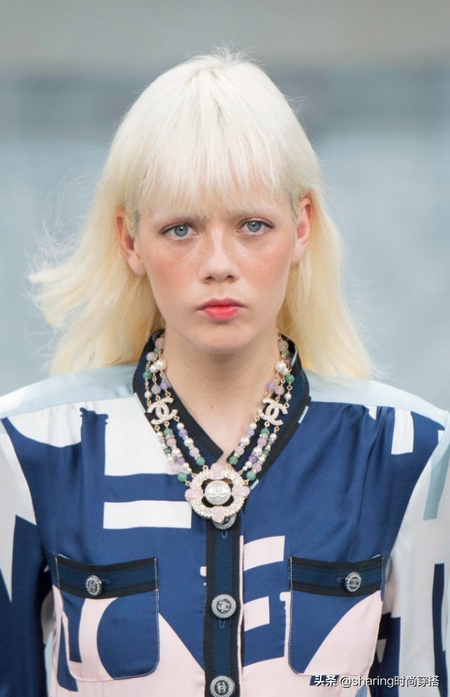 2020香奈儿秋冬发布会,chanel香奈儿早春走秀新款