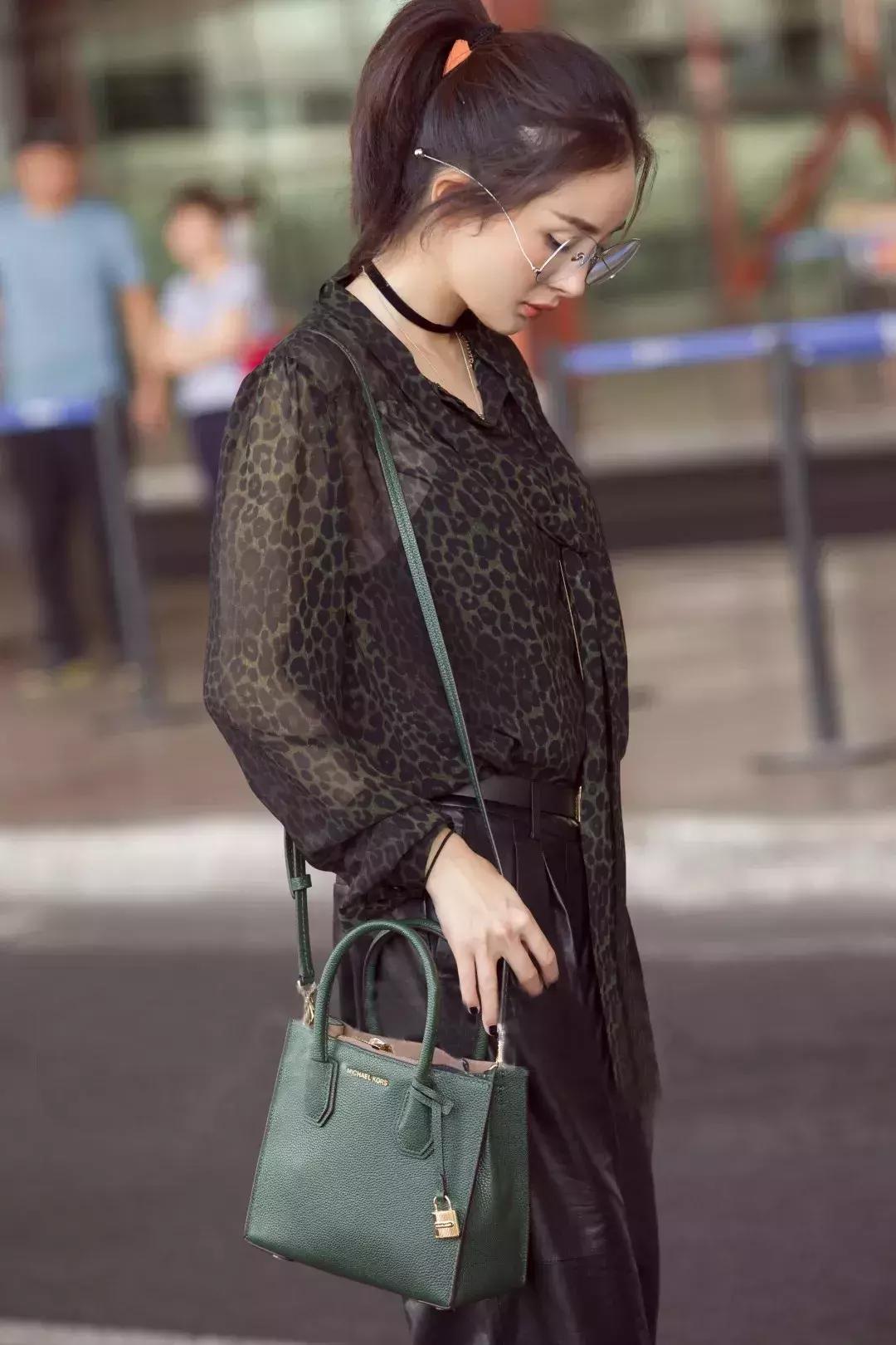 品牌女包包推荐网红款2022年新款,最近两年流行的包包品牌