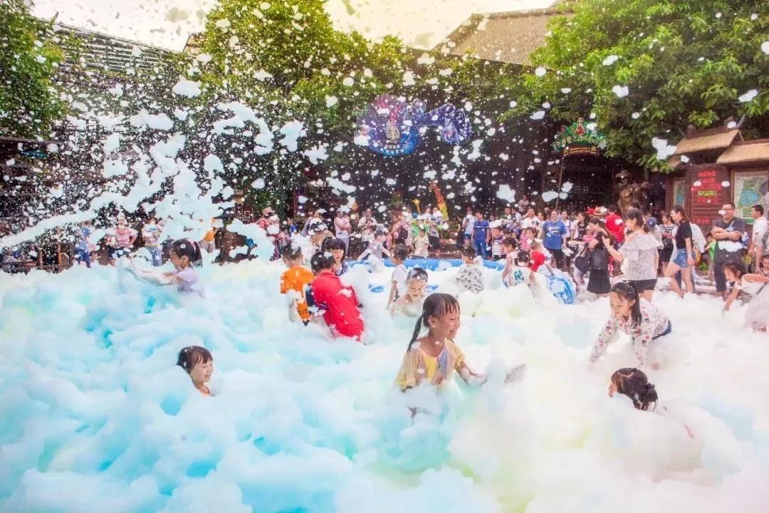 番禺|2天1夜仅499住1房1厅房车+早餐+2大2小长鹿休博园门票+泳池