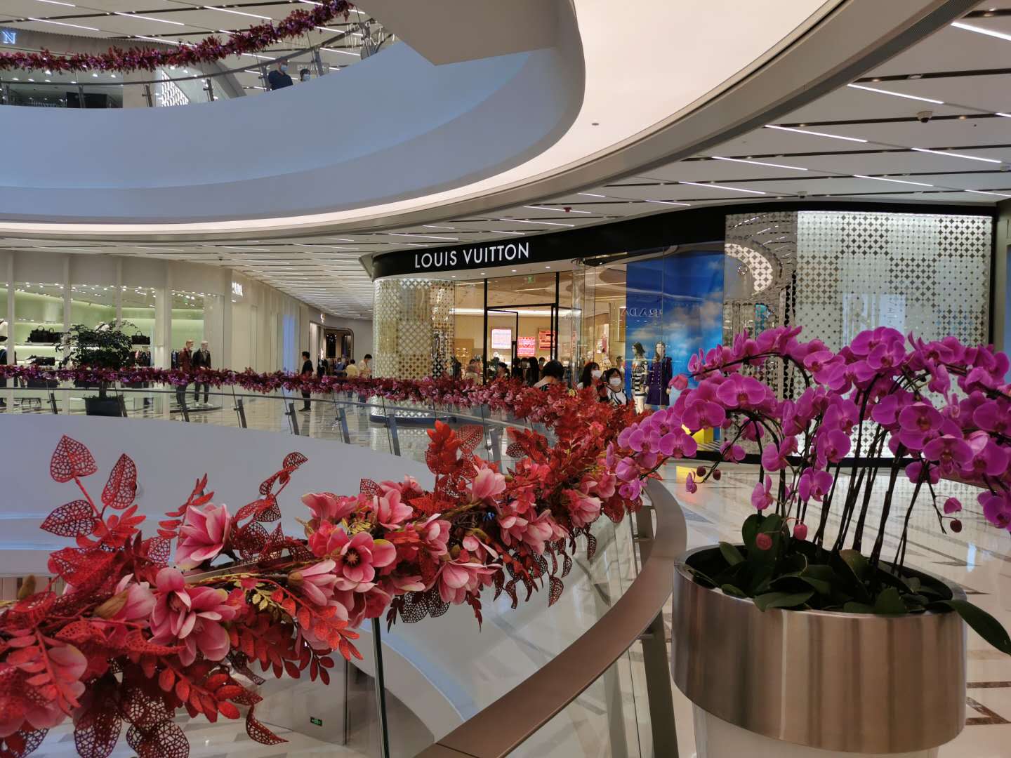 顶级奢侈品潮牌的风暴来了