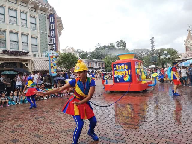 香港迪士尼乐园亏损,香港迪士尼今年首季盈利创新高