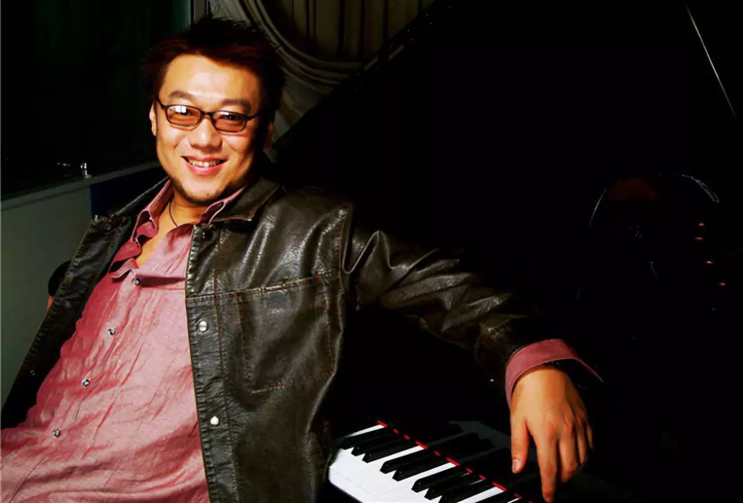 窦鹏当年做了什么，让周迅伤心欲绝，从此恋爱不再对男人死心塌地