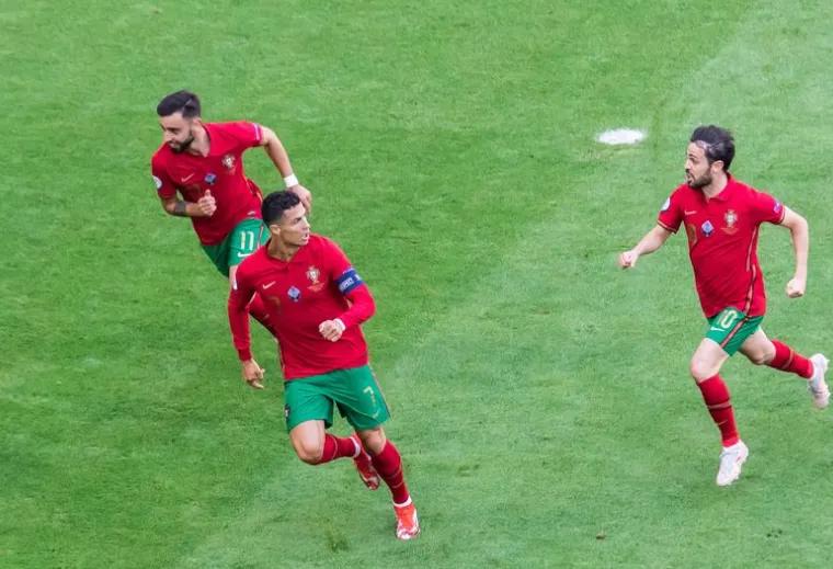 鍗″灏旂帇瀹ゆ檼姊呯綏鍚堢収,姊呯綏鍚屾灞曠ず鐞冭。鍔ㄧ敾楂樻竻鐓х墖