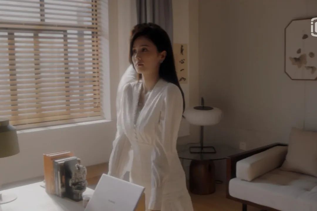 白鹿热剧《一生一世》：时宜的穿戴暗含哪些隐藏线索？