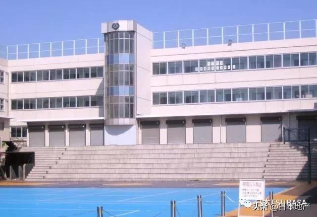 说出来你可能不信，日本的大多艺人都毕业于这所高中！