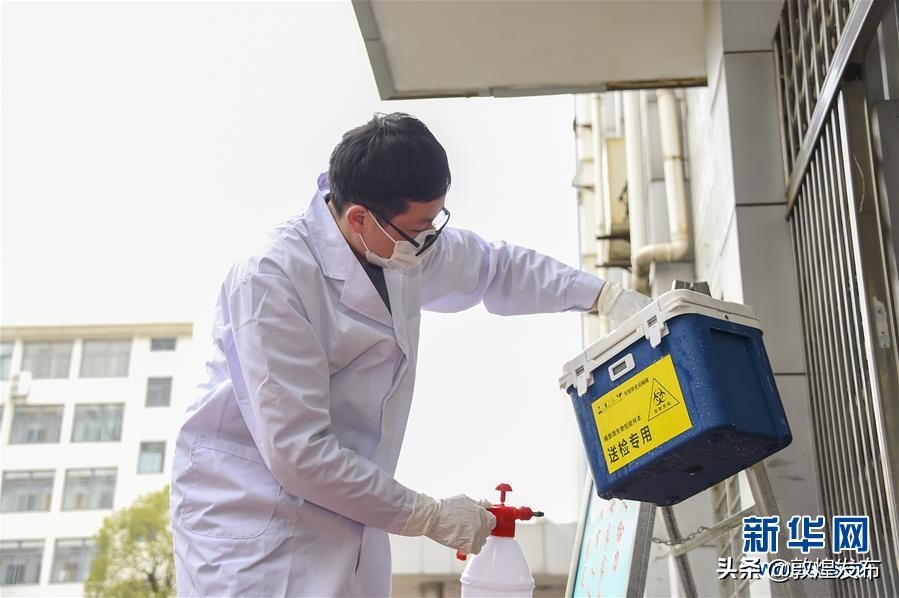 沧海横流方显英雄本色抗疫,沧海横流方显英雄本色共克时艰