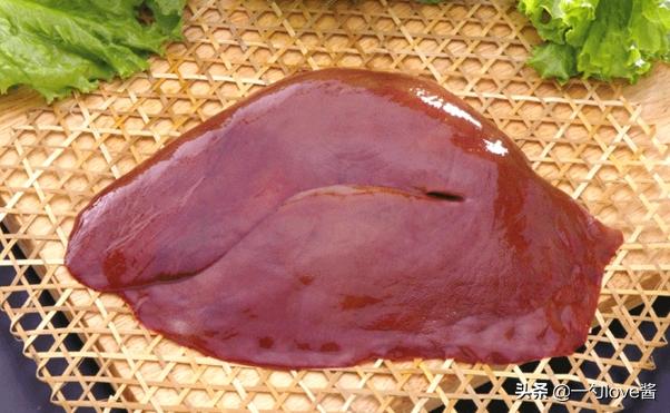 猪肝正确做法鲜嫩不老很好吃,趁天气冷再囤些美食