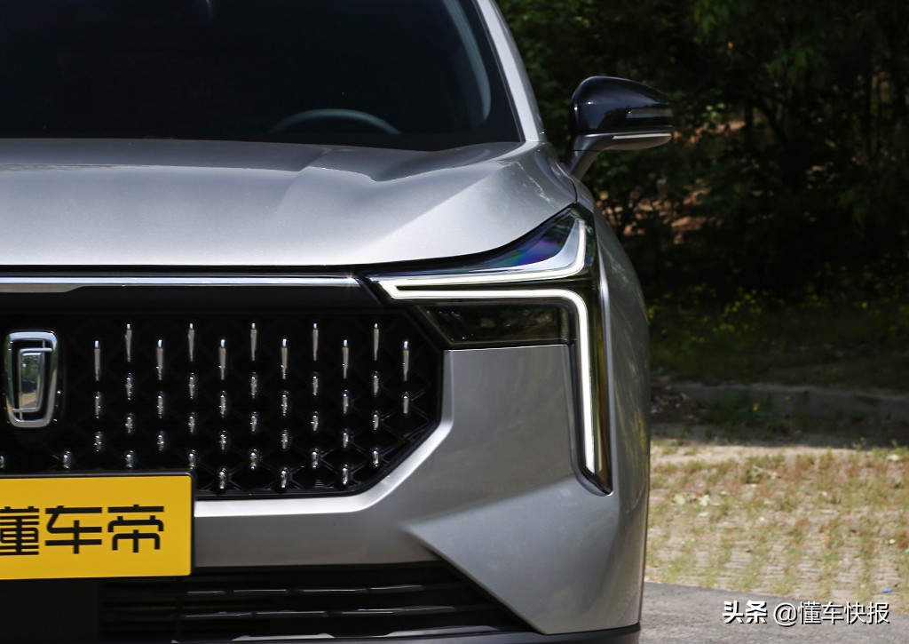 z世代的居家侣伴试驾奔腾t55,10万级新国民suv奔腾t55上市