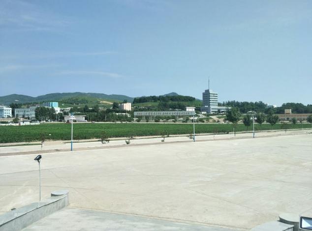 朝鲜的导游收入怎样,走进朝鲜国营商店