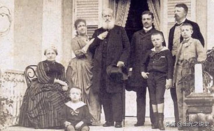 除了踢球就是守门,除了踢足球我还能干什么