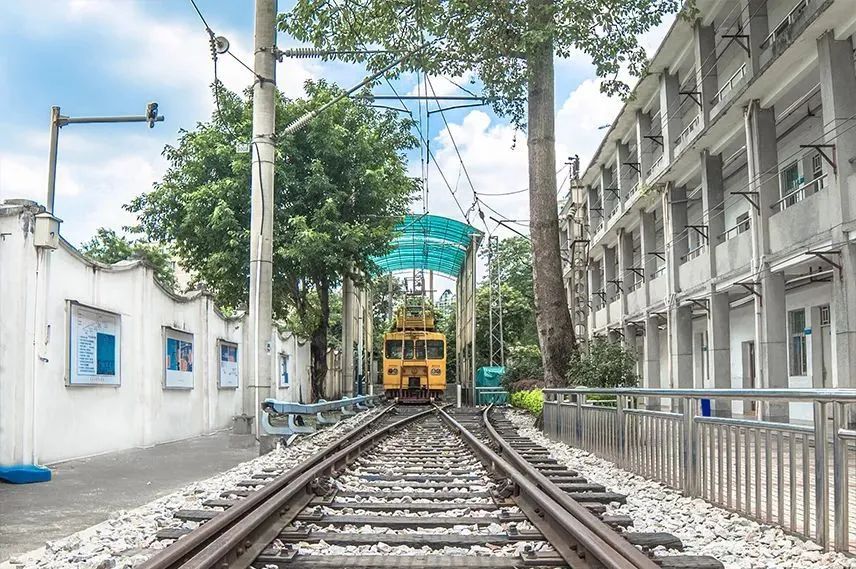 高职高考必看广州华商职业学院,高职高考复习资料广东推荐