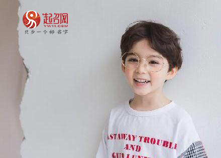 100个出自宋词男孩名字,唐诗宋词励志取名