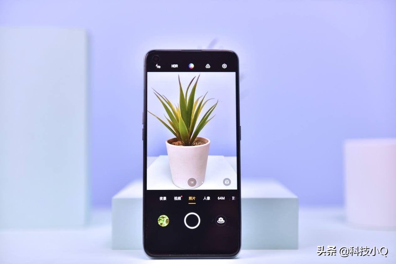 杨幂代言真我gt大师探索版,杨幂代言真我gtneo2