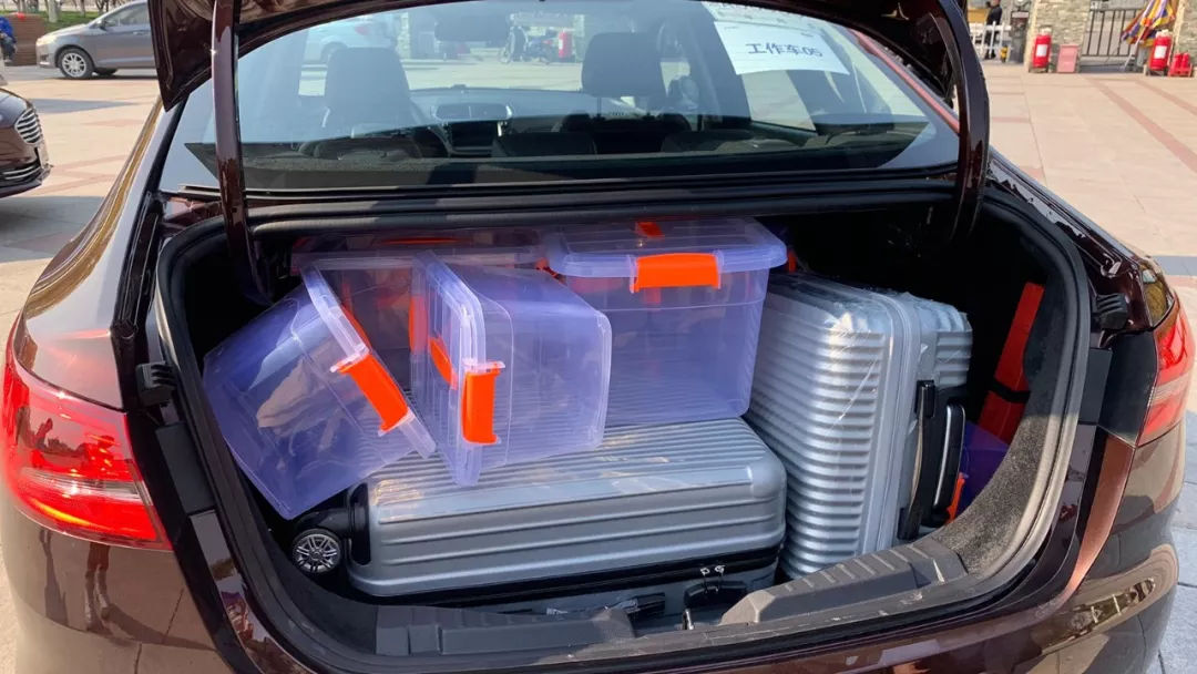 福特新款福睿斯实拍曝光颜值提升,长安福特福睿斯性能测试