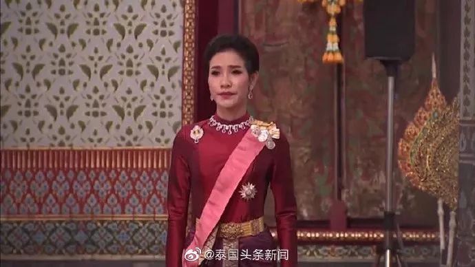 泰国国王废除王妃,泰国王妃诗妮娜封位