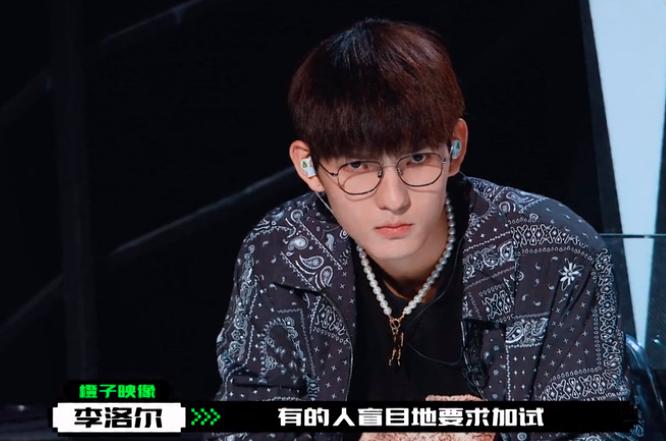 破音、装可爱、塑料兄弟情,他们那么普通却那么自信