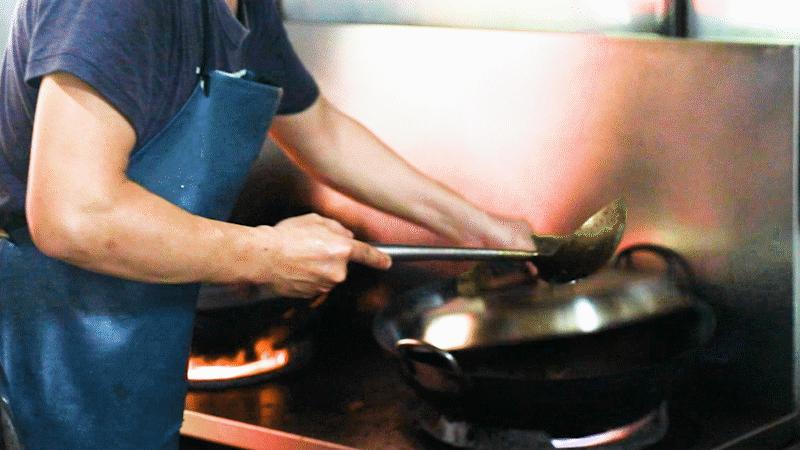 找到了!关门休息了十多天的柠檬鸭,被食客「逼着」营业