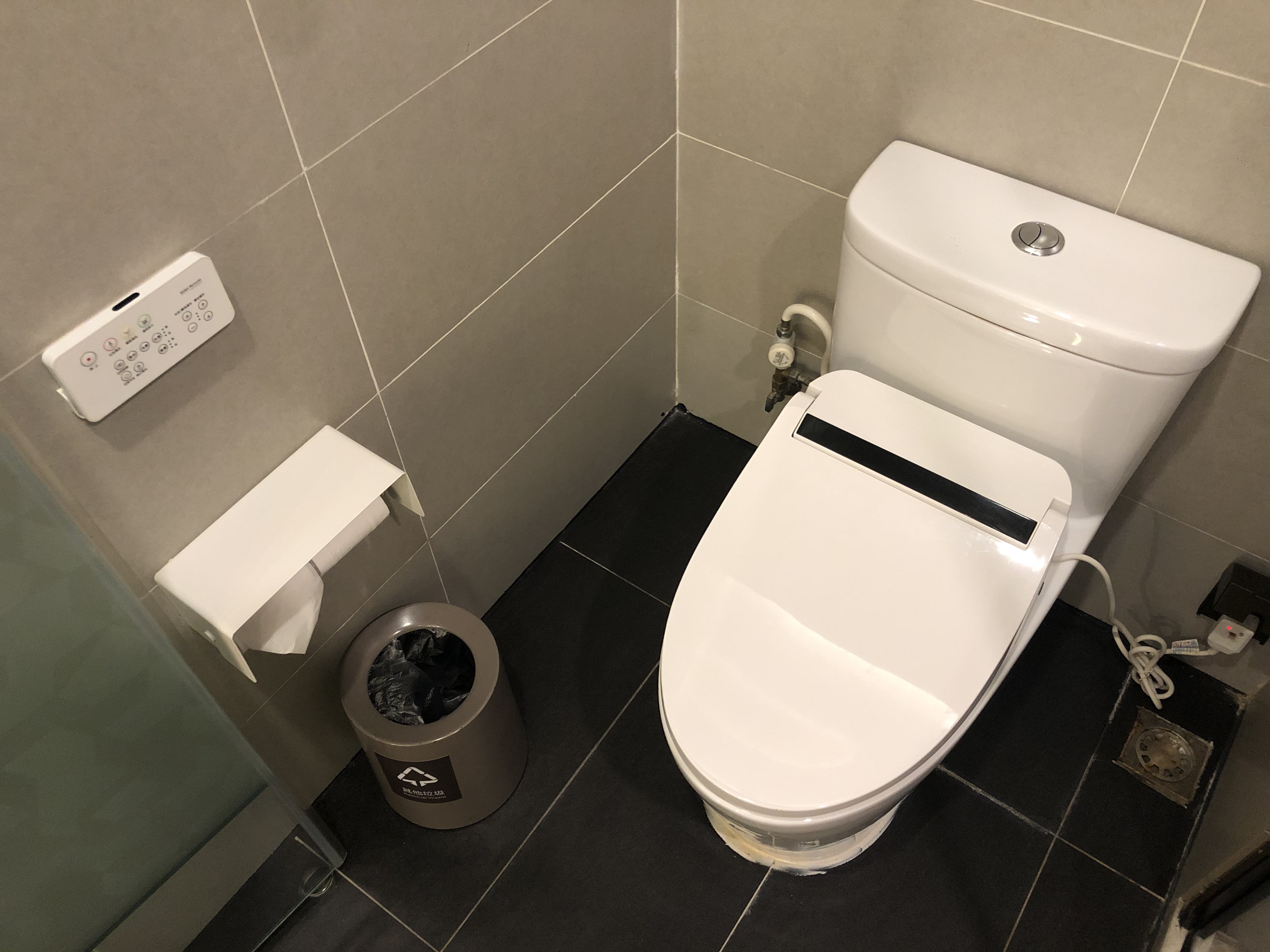 两家“宜必思.尚品”各有千秋，你的styles是什么？