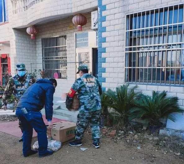 战疫英雄写真图片,湖北蕲春写真