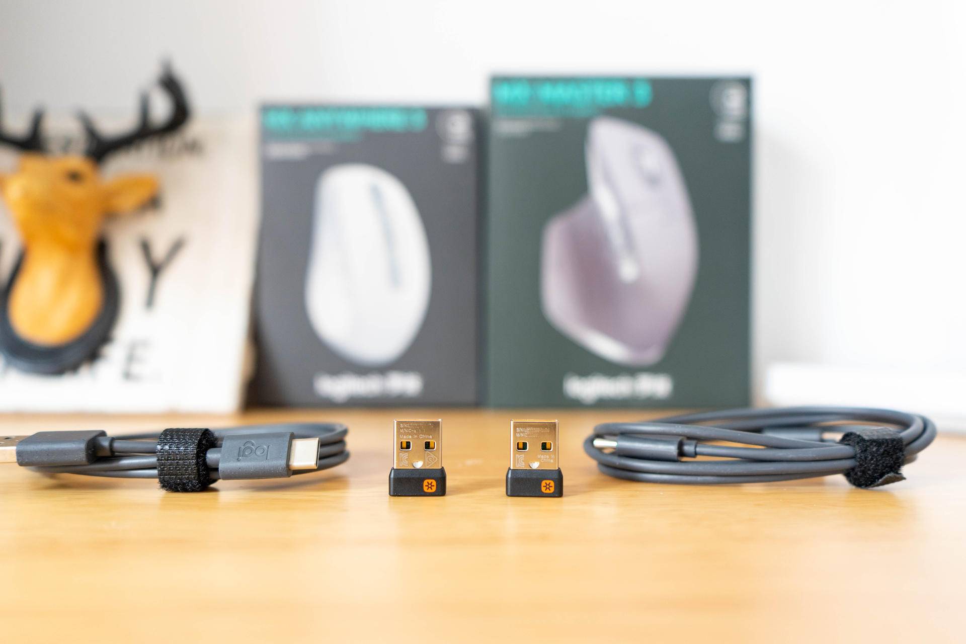 罗技mx系列鼠标哪个好,罗技鼠标mxmaster3对比anywhere3