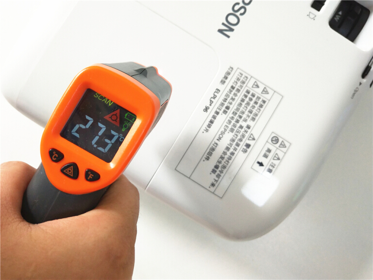 爱普生chtw650,爱普生投影仪ch-tw650怎么调大小