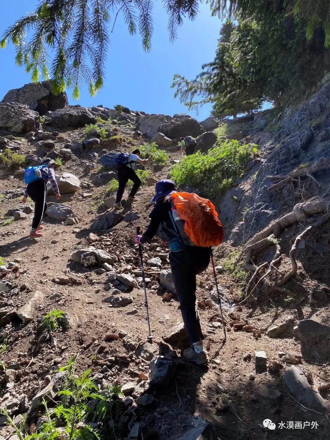 5月22漠海邀您天狼线湖峡花溪穿越「水漠画户外」2021徒步探索