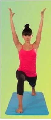 练瑜伽总是拱背怎么回事,练瑜伽耸肩缩脖怎么办