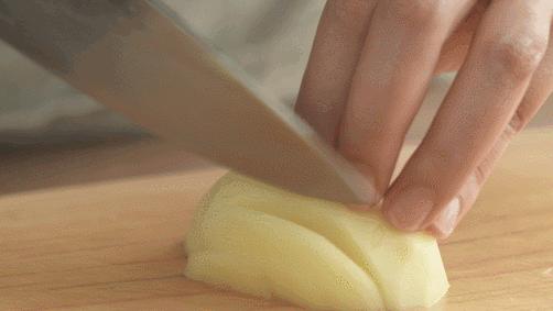 「曼达干货馆」你真的会切菜吗？赠你一本实用刀工秘籍（上篇）