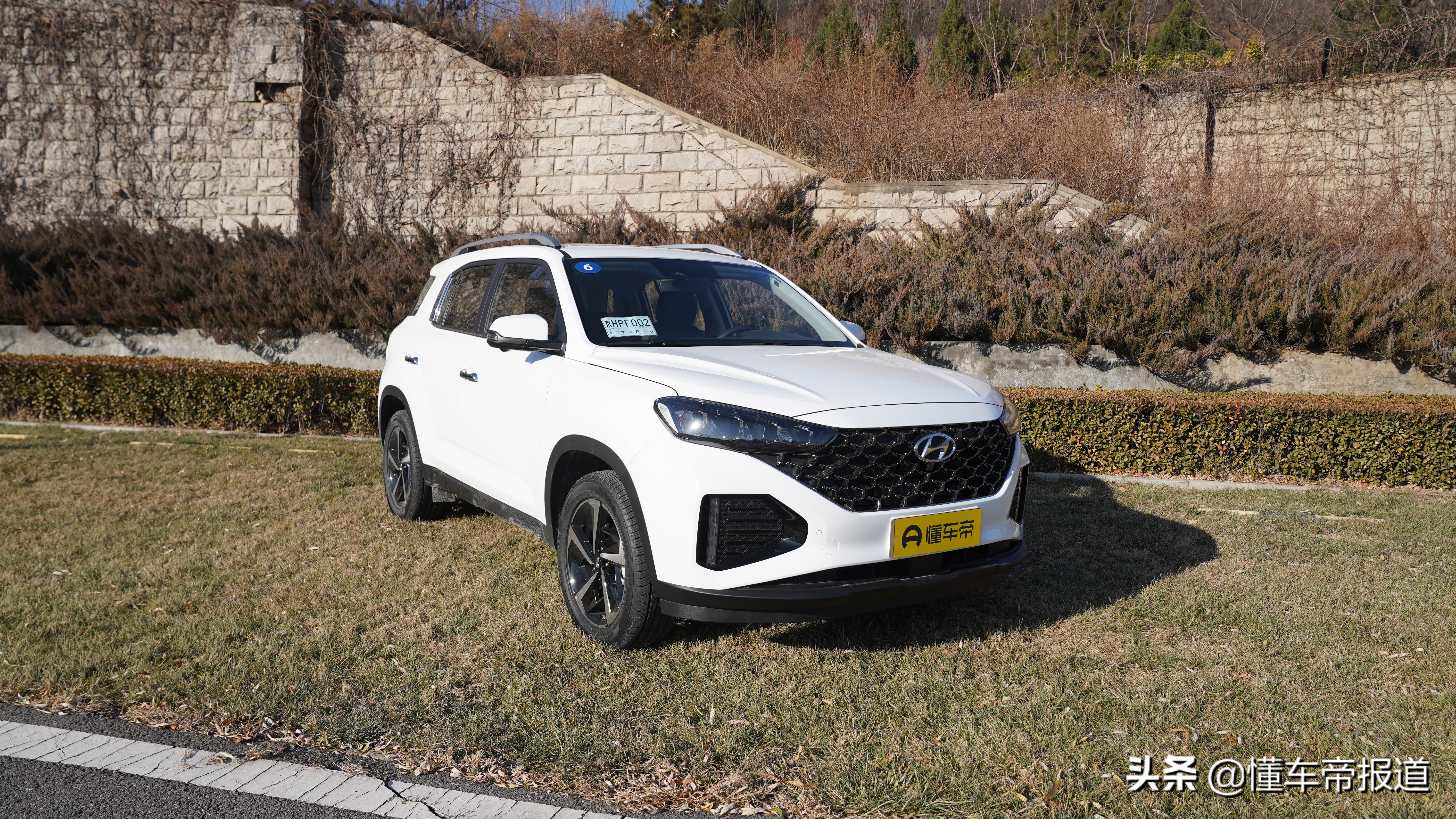 现代ix352.0准新车,现代ix35新款2.0试驾