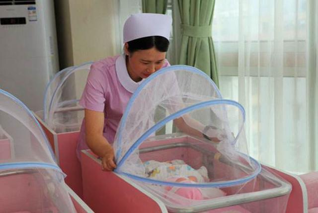 新生儿出生在冬天怎么护理小屁屁,冬天才出生的婴儿怎样护理