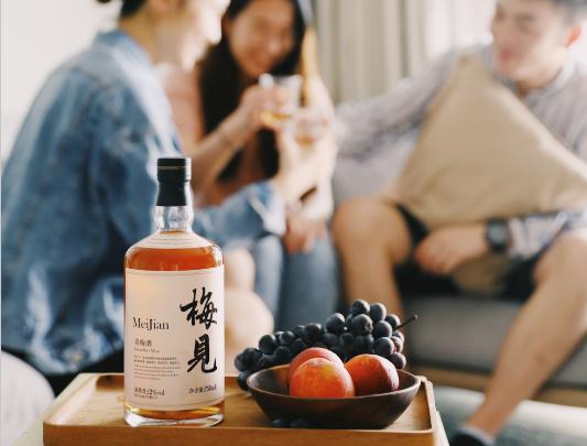 适合精致女孩子喝的果酒推荐来啦,推荐几款适合女生喝的平价果酒