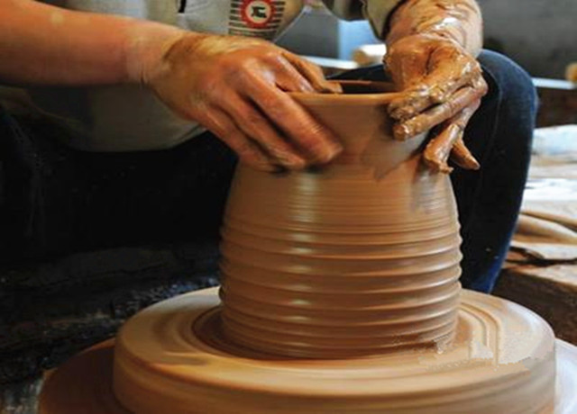 带孩子去做陶艺对孩子有什么帮助,陶艺可以培养孩子哪些能力