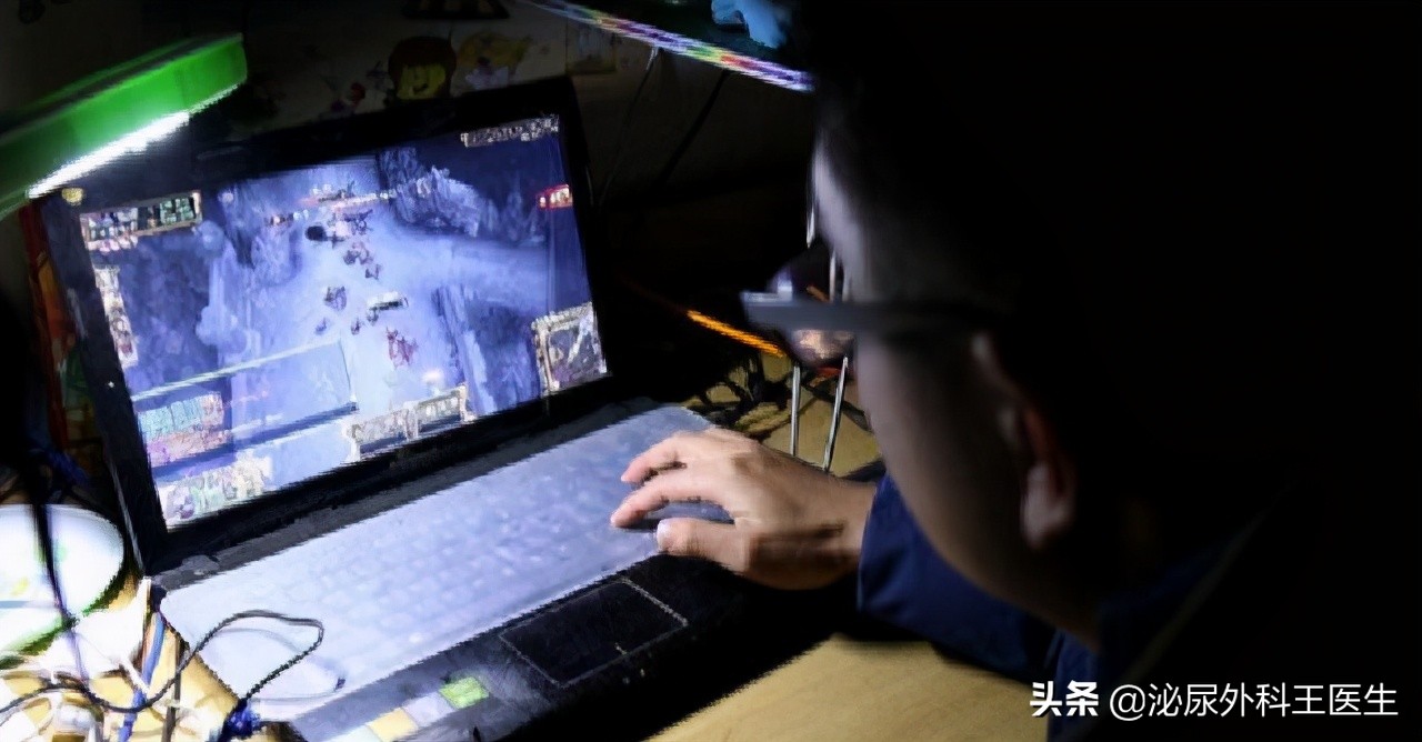 25岁小伙血肌酐1243住院治疗10天，肌酐下降到660，透析次数减少