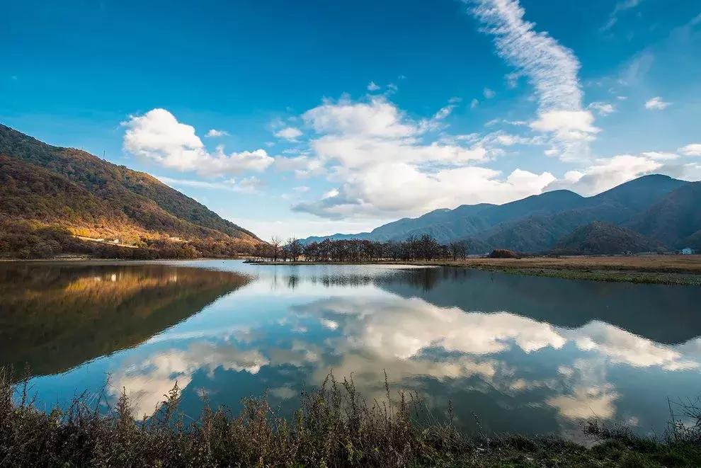 10月旅行地推荐最适合初秋出游,10月最适合慢慢旅游的地方