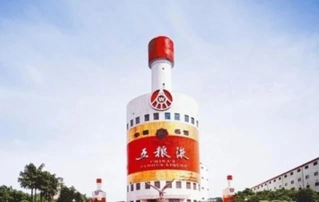 许家印120亿打造莲花形足球场,许家印恒大足球专业足球场