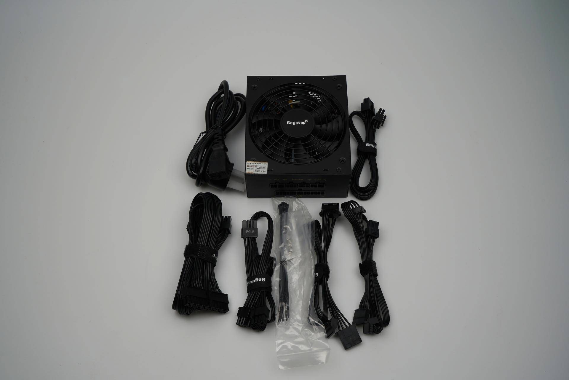 鑫谷gp600g电源爱国跟黑金版区别,itx电源推荐650w