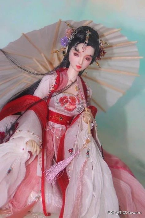 木偶娃娃的奇妙世界,胶皮人偶