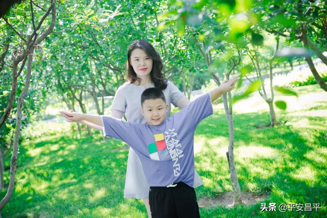 母亲节警察妈妈对警宝的寄语,警宝给妈妈过母亲节