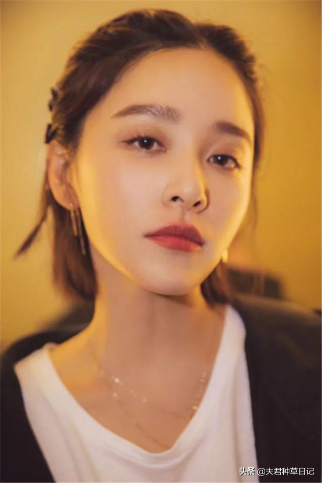 羊毛卷真的老吗,今年最流行减龄的羊毛卷